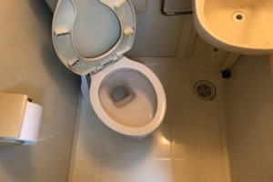 トイレのつまり解消後トイレ掃除