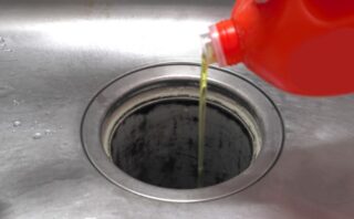 パイプユニッシュでトイレつまりは直せる?適切な問題解決方法は?