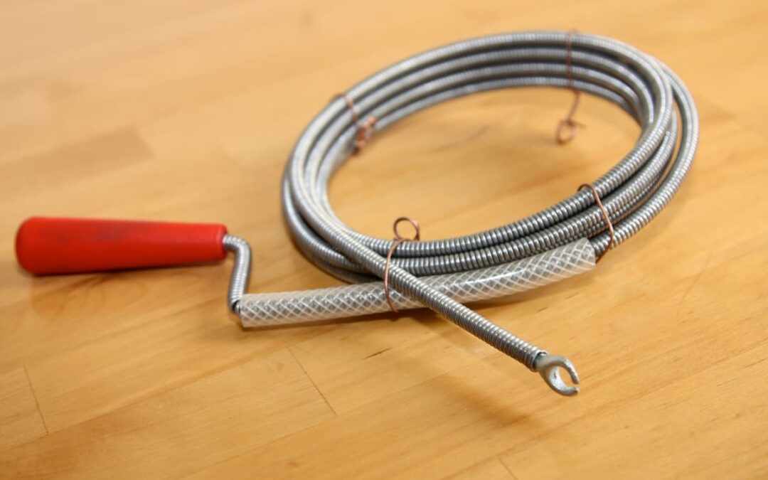 ワイヤーブラシでトイレつまりを解決？種類や使い方とおすすめできない理由