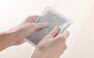 使い捨てカイロをトイレに流した!対処方法や危険性を解説