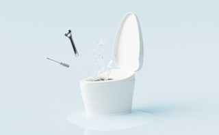 賃貸物件のトイレで水漏れ!管理会社への連絡の必要性や対処方法