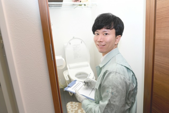 トイレタンクから大きい音がするときは業者へ相談